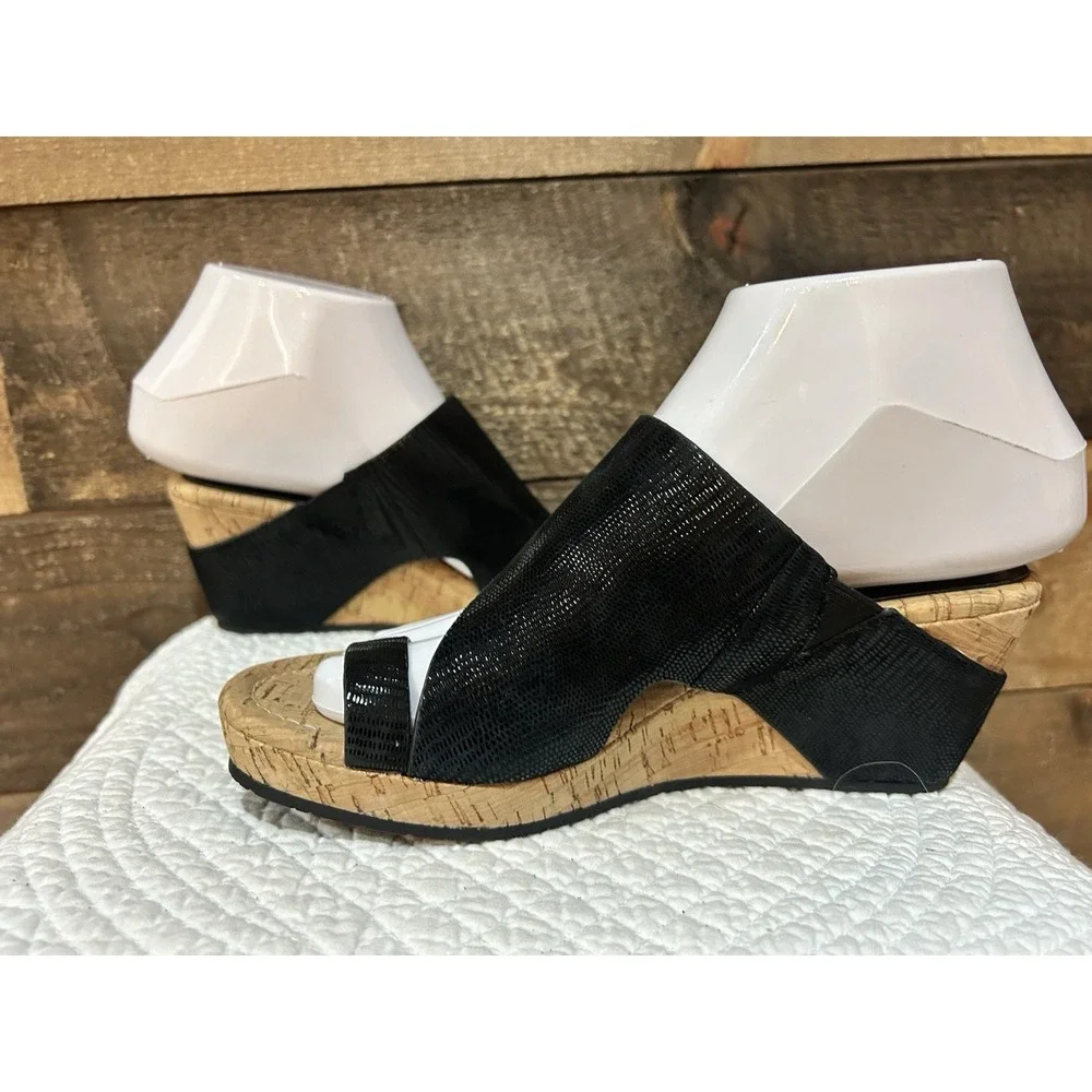 $158 Donald J Pliner Gyer Wedge Sandals Metallic Black/Black 6 M - NWOB